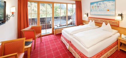 Double room with comfortable furnishings with balcony