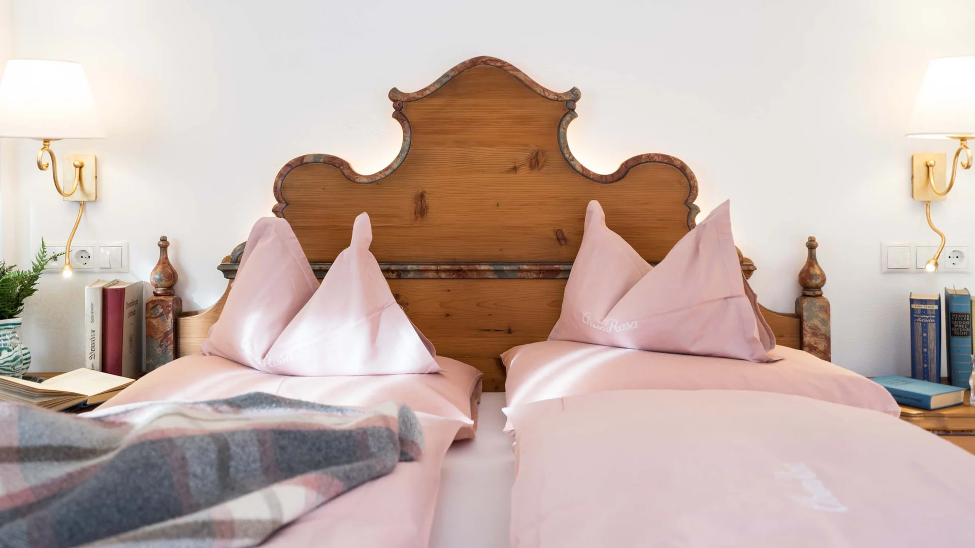Rooms & Suites Hotel Lech am Arlberg | Unique relaxation gems Rooms & Suites Hotel Lech am Arlberg | Unique relaxation gems