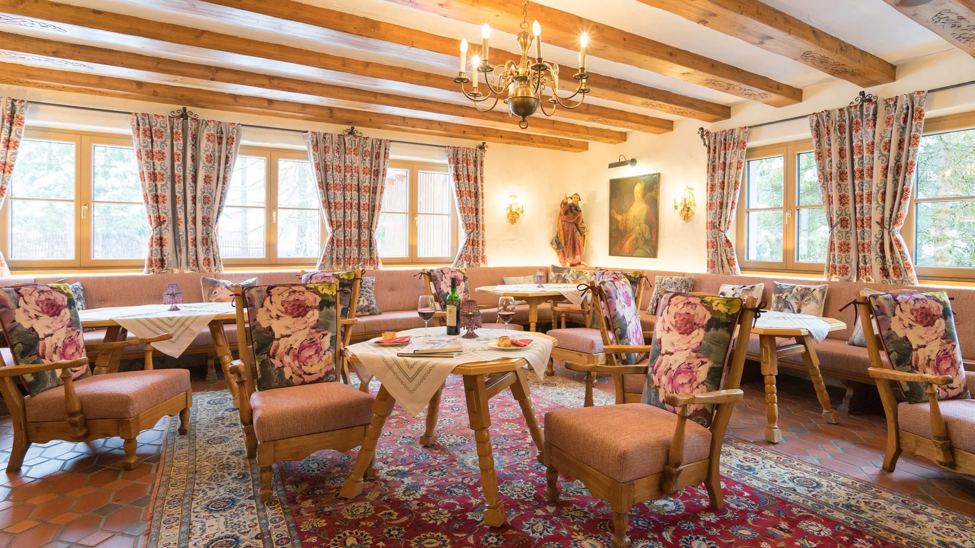 Hotel Lech in Lech am Arlberg | Sehr b‘sundrig seit 1954 Hotel Lech in Lech am Arlberg | Sehr b‘sundrig seit 1954